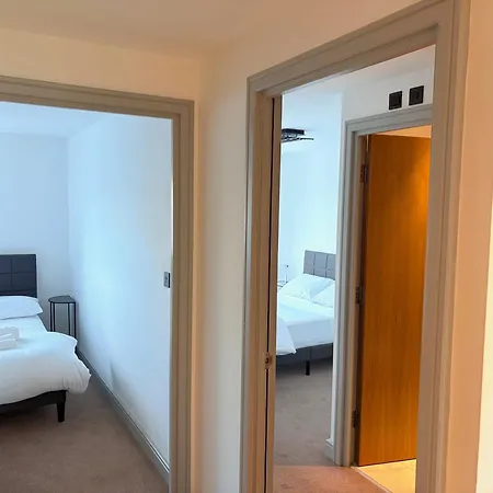 בית נופש Modern 2 Bed In Centre - Location - Steps From Attractions