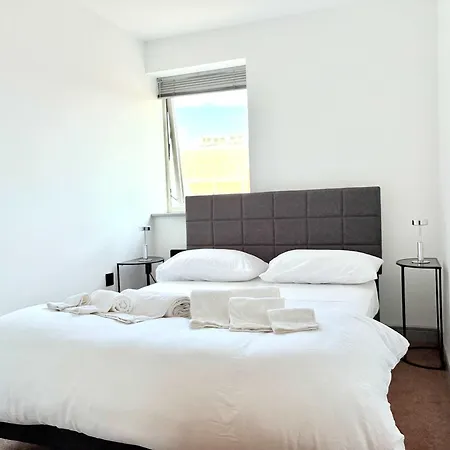 Modern 2 Bed In Centre - Location - Steps From Attractions * York