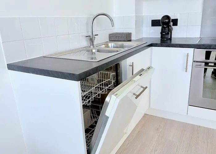 Modern 2 Bed In Centre - Location - Walk To Attractions Ferienhaus *