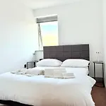 Modern 2 Bed In Centre - Location - Steps From Attractions * York