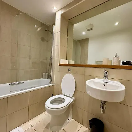 Modern 2-bed In Centre - Location - Walk To Attractions * 요크